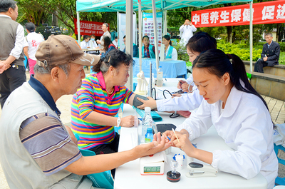 中秋享健康,義診進社區